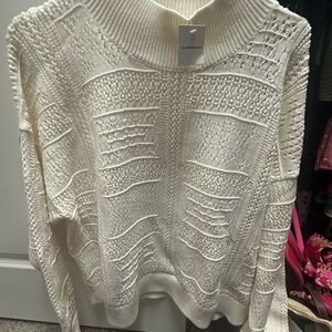 Club Monaco Cream Textured Turtleneck Sweater